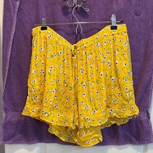 NWT Superdry Yellow Floral High Waist Women's Shorts